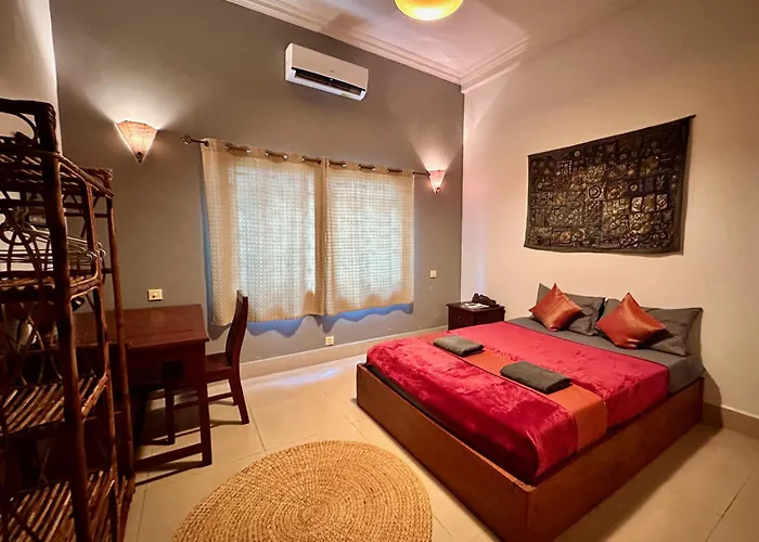 Saralya Guest house *